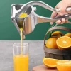 Hand press juicer (Chaina)
